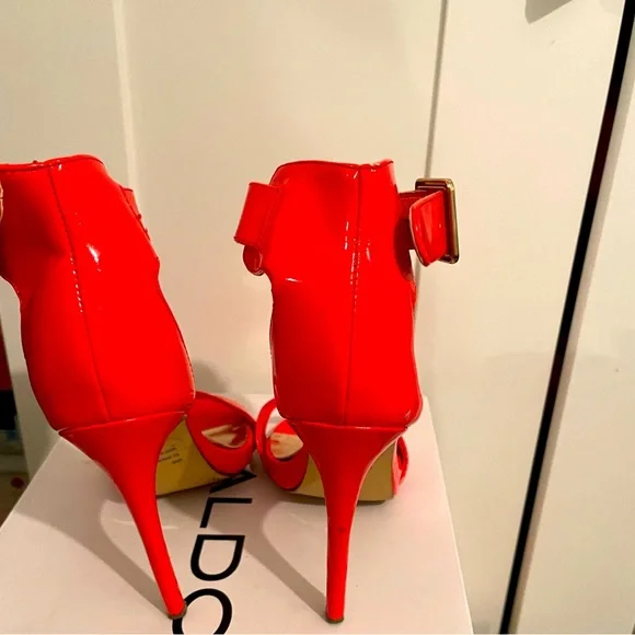 Tangerine Fun Heels - Picture 3 of 5